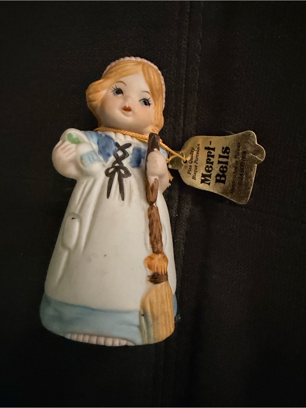 1978 Jasco Merri-Bells bisque porcelain Cinderella bell holding a broom